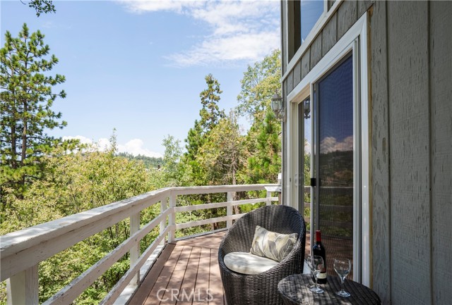 Detail Gallery Image 23 of 34 For 881 Rhine Rd, Lake Arrowhead,  CA 92352 - 3 Beds | 3 Baths