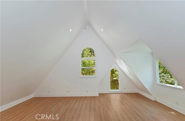 1019 Pintail Circle, Lake Arrowhead CA: https://media.crmls.org/medias/40cfab67-bee5-4306-932a-e1e0bc80f138.jpg
