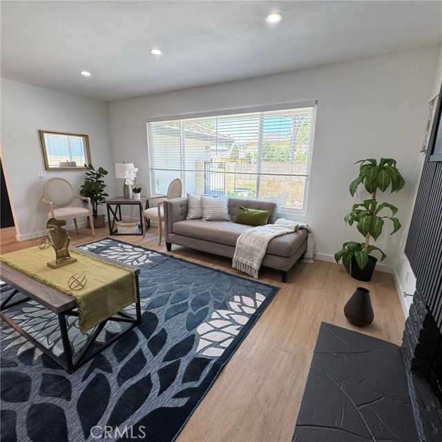 Detail Gallery Image 5 of 44 For 13864 Elgers St, Cerritos,  CA 90703 - 3 Beds | 2 Baths