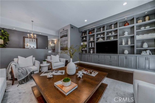 Detail Gallery Image 6 of 40 For 14100 Dickens St #4,  Sherman Oaks,  CA 91423 - 2 Beds | 2/1 Baths