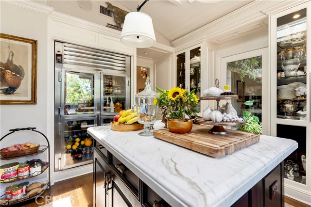 302 W Carter Avenue, Sierra Madre CA: https://media.crmls.org/medias/40d1a53c-a17a-4879-bf8c-5f4463a8aaf5.jpg
