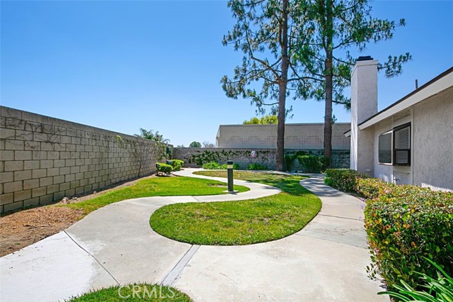 Detail Gallery Image 7 of 34 For 1834 E Covina Bld, Covina,  CA 91724 - 2 Beds | 2 Baths