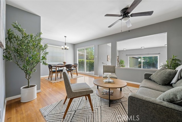 Detail Gallery Image 2 of 45 For 1843 Kenneth Way, Pasadena,  CA 91103 - 3 Beds | 2 Baths