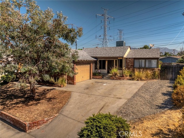 Detail Gallery Image 1 of 1 For 10906 Kester Ave, –,  CA 91345 - 3 Beds | 1 Baths