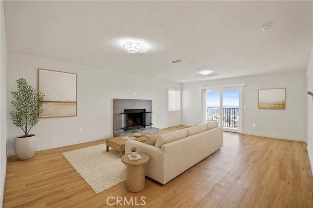 Front Image Thumbnail for CRSB26184063