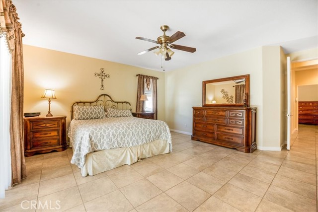 19247 Mountain Shadow Lane, Perris CA: https://media.crmls.org/medias/40d405b2-adf4-4fd6-a406-4734fd9a1c7f.jpg