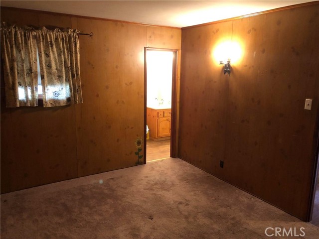 23792 Springwater, Crestline, CA 92325