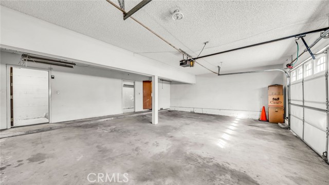 824 W 6th Street, San Pedro CA: https://media.crmls.org/medias/40d5a22f-e82c-4904-84cb-939fc9556c80.jpg