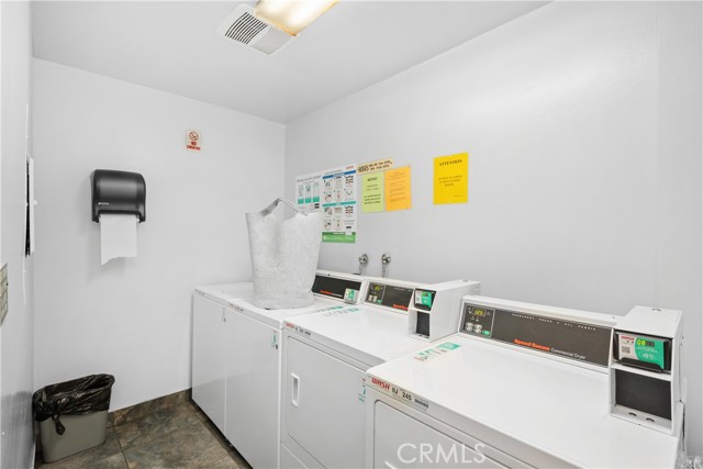 Detail Gallery Image 13 of 17 For 12720 Burbank Blvd. #224,  Valley Village,  CA 91607 - 1 Beds | 1 Baths