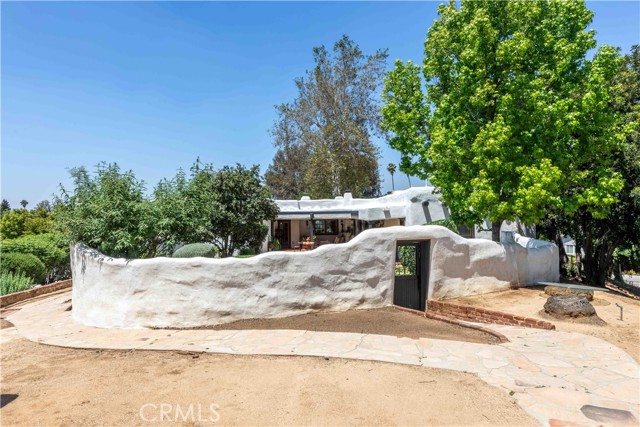 1615 Halsey Street, Redlands CA: https://media.crmls.org/medias/40d6a7e9-5d2b-495d-adc9-7d323183e349.jpg