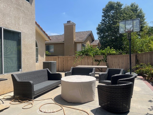2313 Calle Bienvenida, Chino Hills CA: https://media.crmls.org/medias/40d76cd6-b4b8-4c77-a38e-cb139358a509.jpg