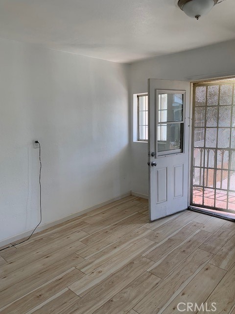 6818 Cedar St, Huntington Park CA: https://media.crmls.org/medias/40d778de-8c41-4d3e-961b-b02eebb90859.jpg