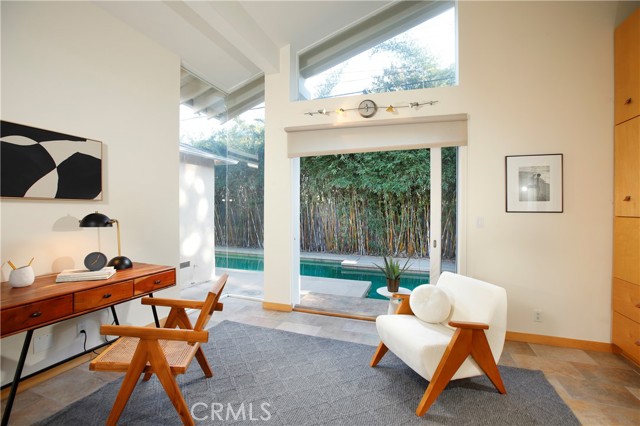 Detail Gallery Image 3 of 35 For 1624 Santa Barbara Ave, Glendale,  CA 91208 - 4 Beds | 3 Baths
