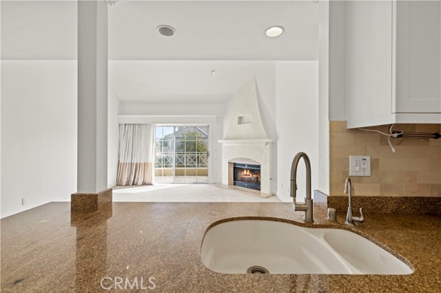 Detail Gallery Image 6 of 33 For 23725 Del Monte Dr #192,  Valencia,  CA 91355 - 2 Beds | 2 Baths