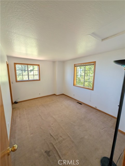 31487 Old City Creek, Running Springs, CA 92382