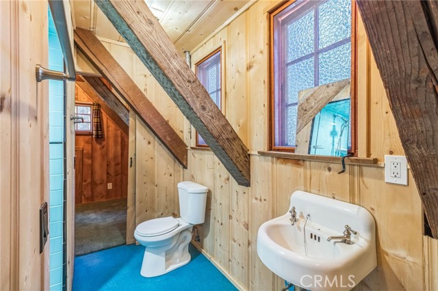 129 B Lane, Lake Arrowhead CA: https://media.crmls.org/medias/40d8fd68-f8c5-42ac-90c6-95e17480e0ea.jpg