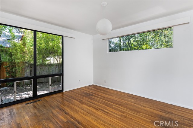 Detail Gallery Image 15 of 20 For 1947 Holliston Ave, Altadena,  CA 91001 - 2 Beds | 1 Baths