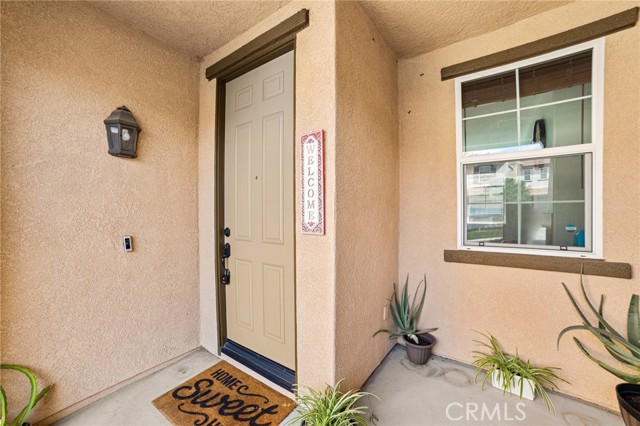 Detail Gallery Image 3 of 30 For 3381 Evening Mist Ln, Perris,  CA 92571 - 3 Beds | 2/1 Baths