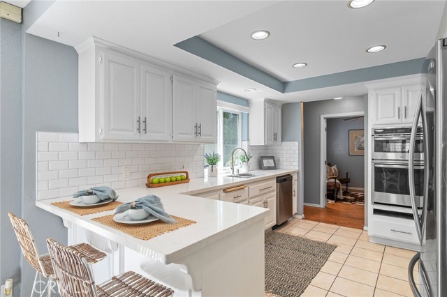 Light & bright Kitchen