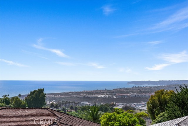 207 Calle Rica, San Clemente CA: https://media.crmls.org/medias/40dcc1d8-511c-4f9d-87b8-a02a27dc0b54.jpg