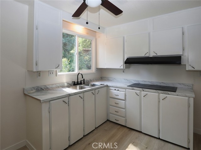 Detail Gallery Image 8 of 25 For 4596 W 40th St, Clearlake,  CA 95422 - 2 Beds | 2 Baths
