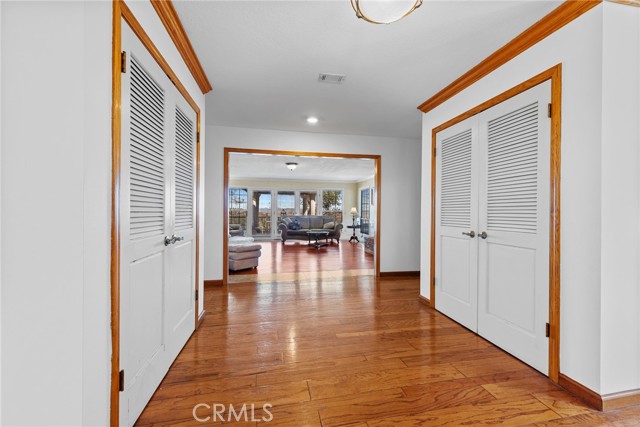 Detail Gallery Image 25 of 62 For 26100 Calle Corveta, Temecula,  CA 92590 - 4 Beds | 2/1 Baths