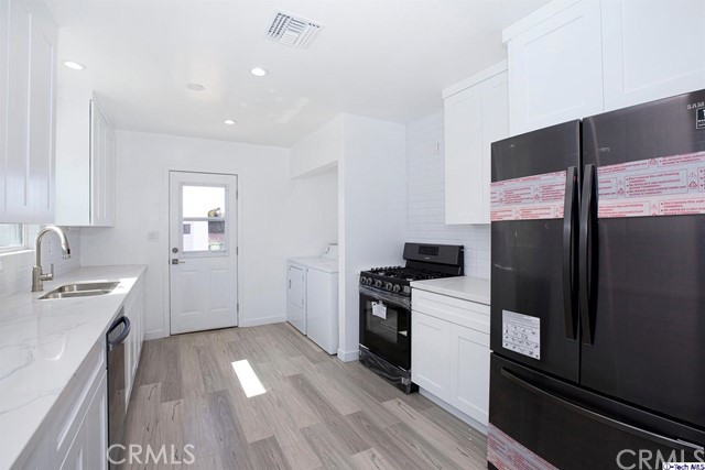 2 Bed Home for Sale in Sun Valley, California