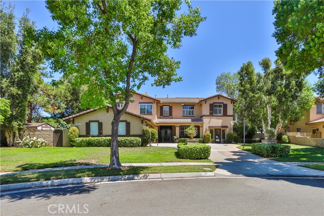 Detail Gallery Image 1 of 71 For 3505 Sunmeadow Cir, Corona,  CA 92881 - 6 Beds | 4 Baths