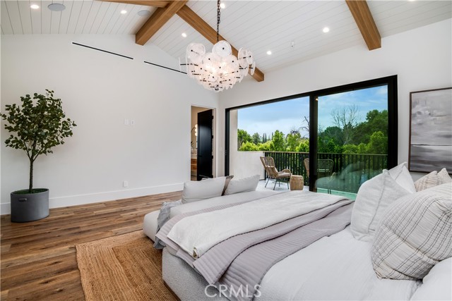 Detail Gallery Image 39 of 54 For 5929 Melvin Ave, Tarzana,  CA 91356 - 5 Beds | 6 Baths
