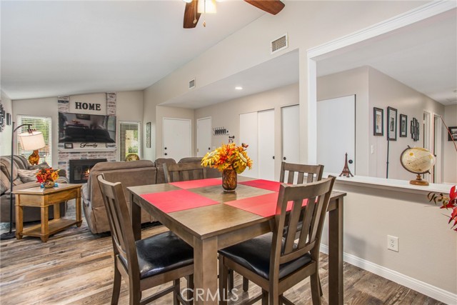 6967 Mountain Avenue, Highland CA: https://media.crmls.org/medias/40dfcc84-35af-4434-bad0-c437cc0a7aee.jpg