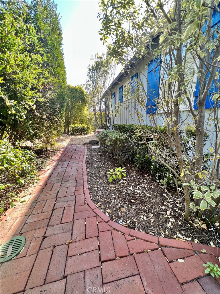 1215 Brangwyn Way