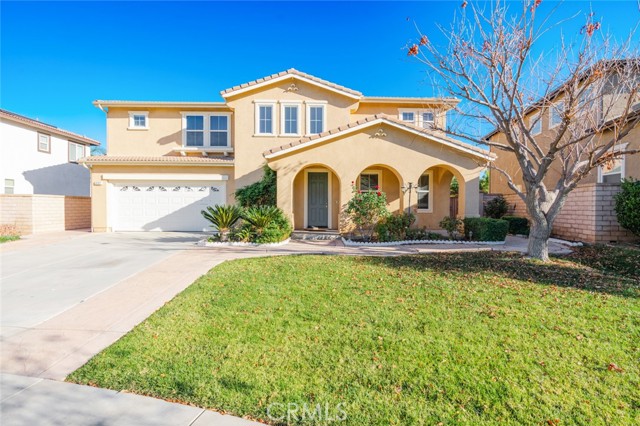 Detail Gallery Image 3 of 43 For 3297 Quartz Cir, Corona,  CA 92882 - 5 Beds | 3/1 Baths