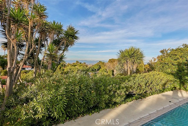 Detail Gallery Image 4 of 44 For 2409 via Sonoma, Palos Verdes Estates,  CA 90274 - 3 Beds | 3 Baths