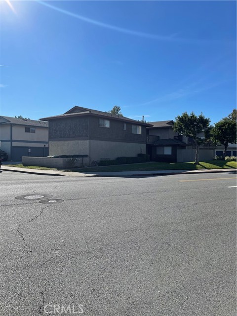 3049 Jeffrey Dr, Costa Mesa, CA 92626