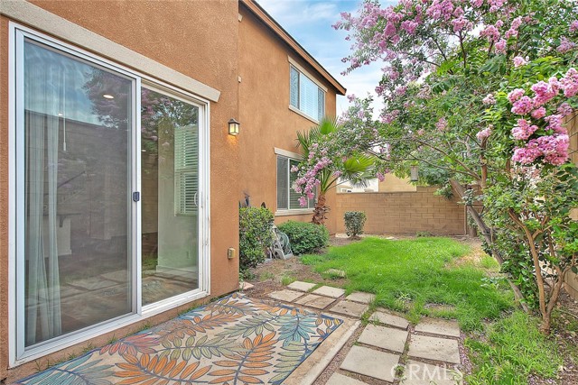 7868 Sea Salt Avenue, Fontana CA: https://media.crmls.org/medias/40e23690-c636-4036-910a-22557ee9ab9f.jpg