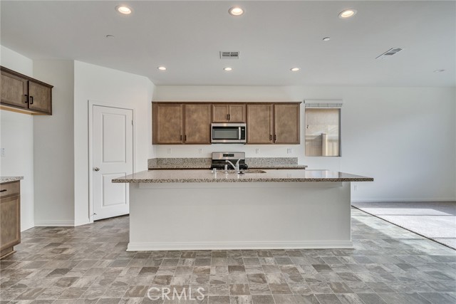 Detail Gallery Image 4 of 28 For 29601 Tulipwood St, Menifee,  CA 92584 - 4 Beds | 3 Baths