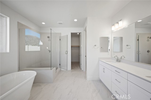 34524 Kadota Street, Yucaipa CA: https://media.crmls.org/medias/40e2989a-c40c-4c1c-b0bb-4a30806f849a.jpg