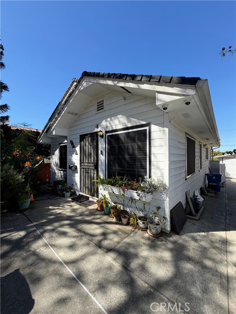Detail Gallery Image 2 of 28 For 1042 W 15th, San Pedro,  CA 90731 - 2 Beds | 1 Baths