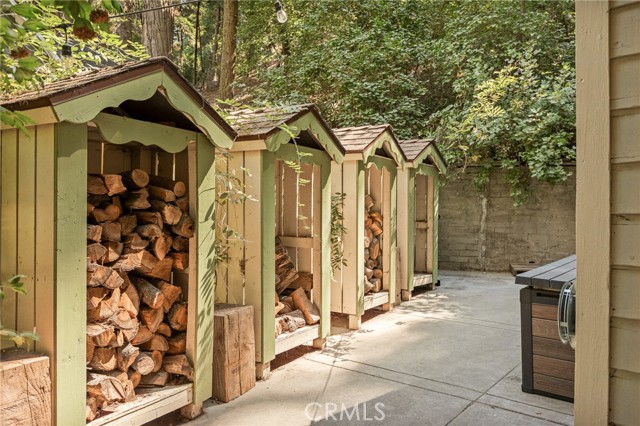 655 Cottage Grove Drive, Lake Arrowhead, CA 92352