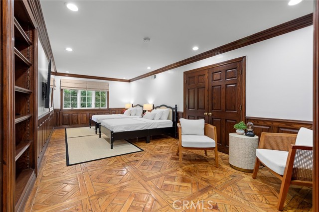 16842 Harkness Circle, Huntington Beach CA: https://media.crmls.org/medias/40e5ef63-c76d-4bdb-bfcc-64b802adb38f.jpg
