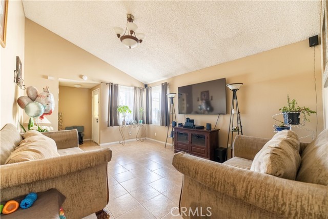 Detail Gallery Image 12 of 25 For 3116 E Ave Q14, Palmdale,  CA 93550 - 2 Beds | 2 Baths