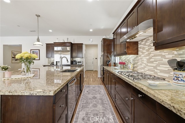 Detail Gallery Image 16 of 46 For 4977 Hydepark, Agoura Hills,  CA 91301 - 4 Beds | 2/1 Baths