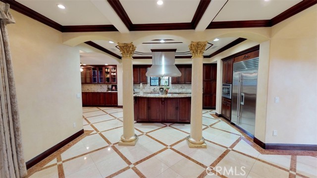 Detail Gallery Image 8 of 30 For 903 10th St, Manhattan Beach,  CA 90266 - 6 Beds | 7 Baths