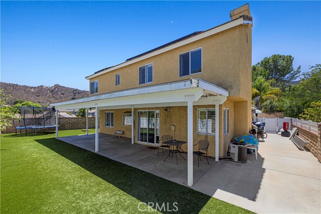 28519 Forest Meadow Place, Castaic CA: https://media.crmls.org/medias/40e741a3-07af-4ae4-b017-5bc677ba5e89.jpg