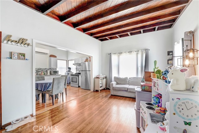 Detail Gallery Image 18 of 35 For 5025 4th Ave, Leimert Park,  CA 90043 - – Beds | – Baths