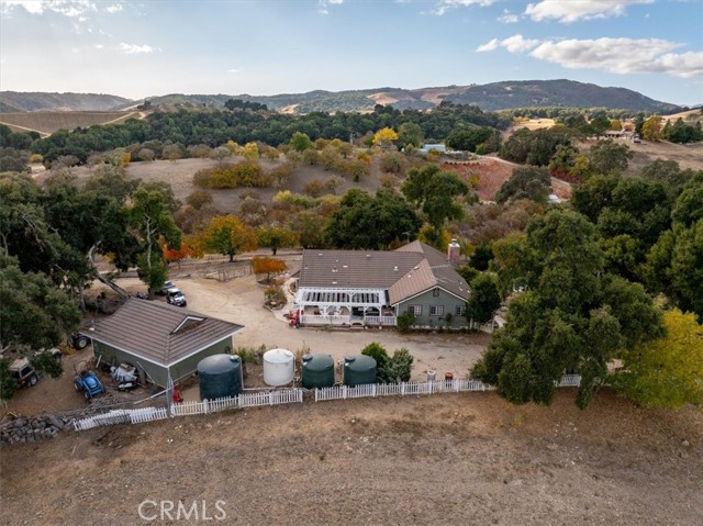 Detail Gallery Image 5 of 51 For 4350 Vineyard Dr, Paso Robles,  CA 93446 - 4 Beds | 3/1 Baths