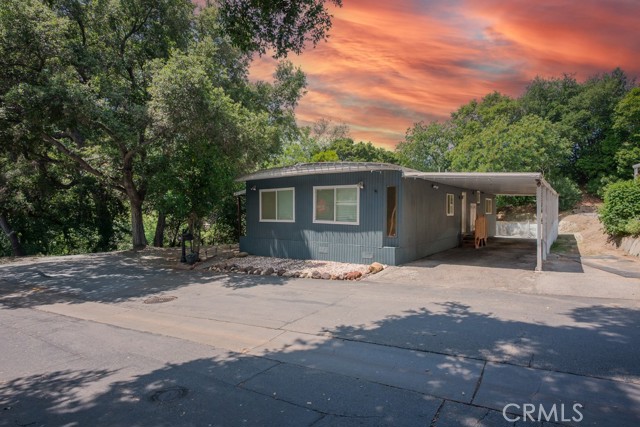 23500 The Old Road, Newhall CA: https://media.crmls.org/medias/40e88782-c607-46c6-8acd-1c923d2e9d29.jpg