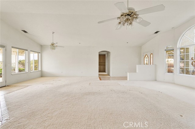 1026 Juniper Road, Pinon Hills CA: https://media.crmls.org/medias/40e8bc48-195d-49ad-9599-dad178eb2c50.jpg