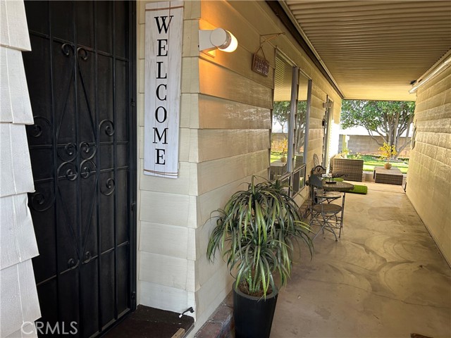 2662 Silver Oak Way, Hemet CA: https://media.crmls.org/medias/40e9478e-2bca-4286-adae-c118735f44bb.jpg