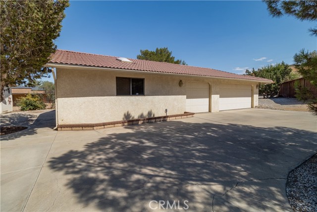 Detail Gallery Image 17 of 24 For 17710 Bangor Ave, Hesperia,  CA 92345 - 3 Beds | 2/1 Baths